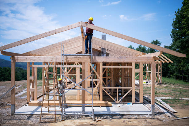 Best Roof Maintenance Services  in Eagle Crest, OR